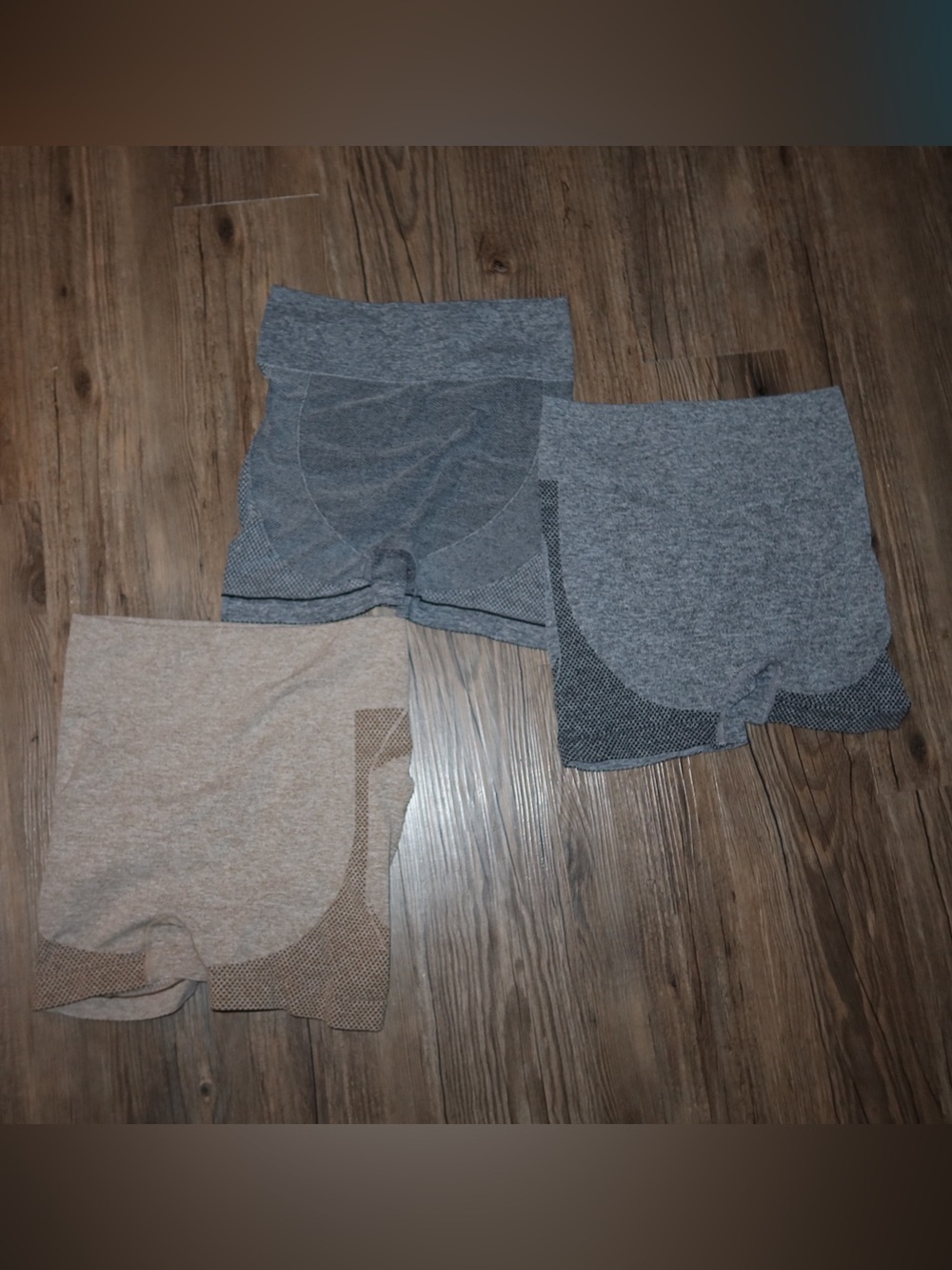 3 Pairs Seamless High-Waist Bike Shorts - Gray & Tan